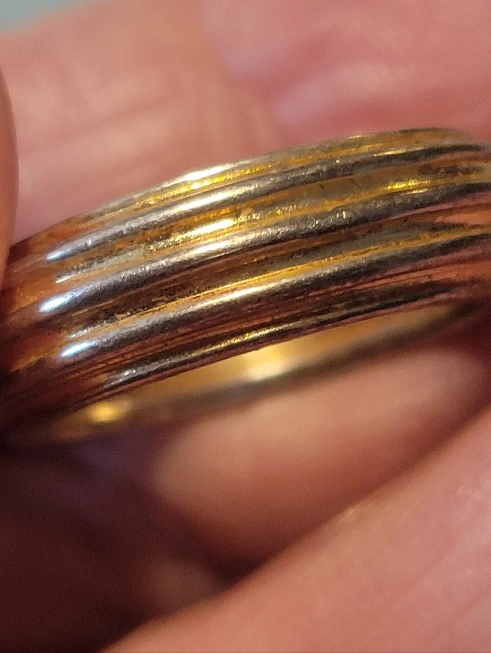Gold and Silver Tone Stackable Ribbed Ring size 8